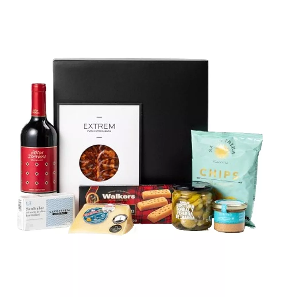 Delicious Shortbread and Red Wine Hamper