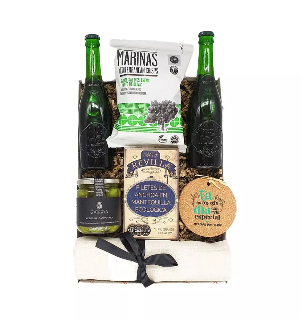 Elegant Alhambra and Snacks Basket